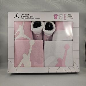 NWT Jordan 5-Piece Baby Set - Pink and White